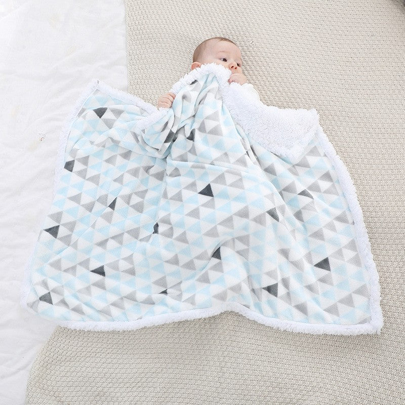 couverture bebe motif triangle